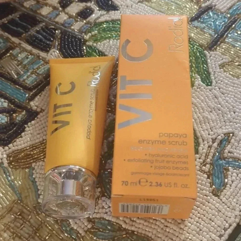 NIB Sealed Rodial's Vit C Papaya Enzyme Scrub 2.36 US fl oz